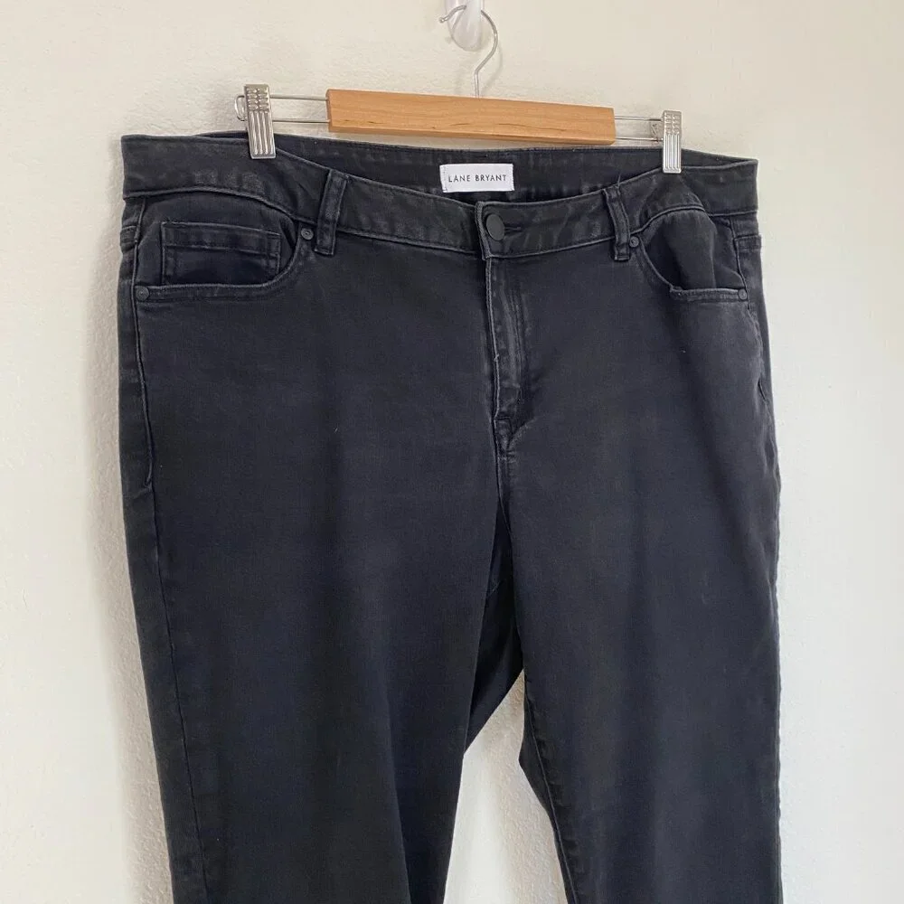 Lane Bryant Black Signature Fit Mid-Rise Skinny Jeans size 18 with Flex Magic